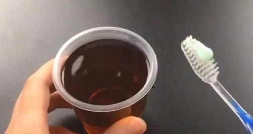 牙齿泛黄用绝招,涂一涂漱漱口,牙垢全掉下来,有效又省钱