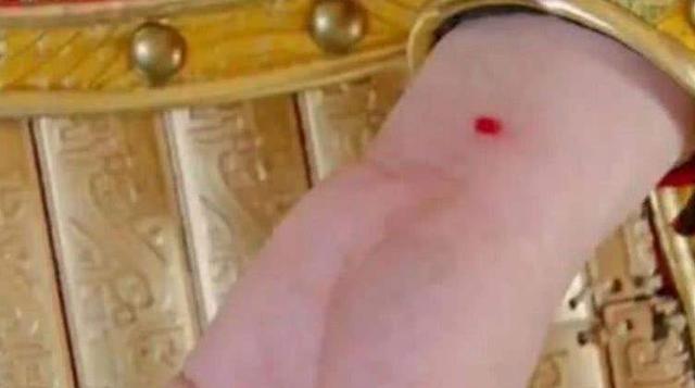 男人！古人怎样一眼辨别女子是否“破身”，其实很简单，如今还有人在用