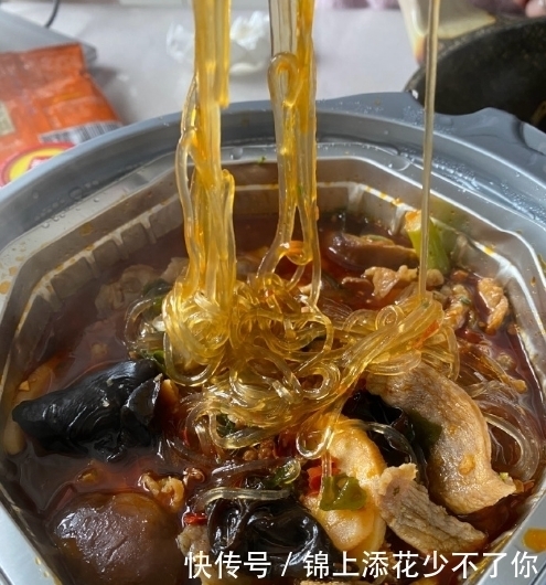 米勒洋洋得意晒出给老婆做饭照观众自热火锅速冻水饺也算