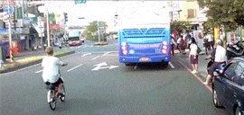 |搞笑GIF:看完这图片后你们还敢做伴娘伴郎不