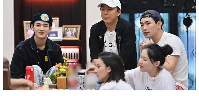 黄渤|肖战新综艺曝光，看清节目内容，或会勾起过往全程泪点相伴