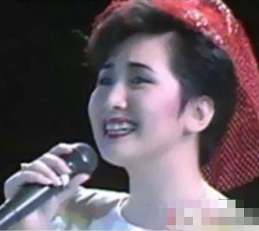 “春光美”许丽丽从服务员到青歌赛冠军，红极一时，现状令人惋惜