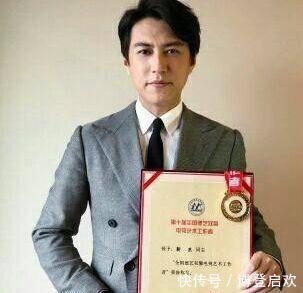 邓超|靳东是多少男生心目中的偶像!