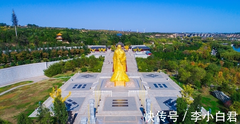 道家#如果让你用一句话总结《道德经》的精髓,你会用哪一句?为什么?