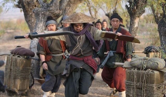 呼延灼!杨志一生命途多舛,优柔寡断,金圣叹为何还评价他是上上人物!