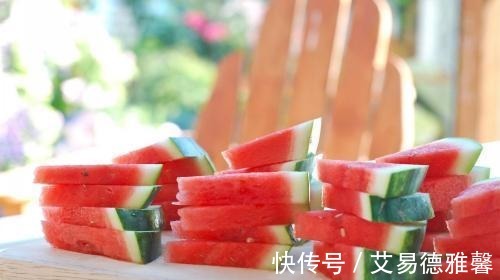西瓜|孕妇到底能不能吃西瓜,二胎妈妈:可以吃,换一种方式吃更有营养