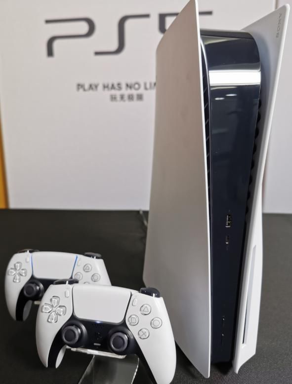 极强|PS5给我最大的惊喜 不是高速、不是高清而是互动性极强的手柄