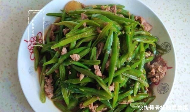 老人|蔬菜中的补钙冠军,钙是鸡肉的7倍,营养易吸收,老人孩子要常吃