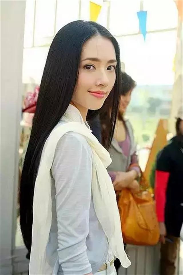 锁骨 公认最丑的4种女生“发型”,严重拉低颜值,你中了第几个