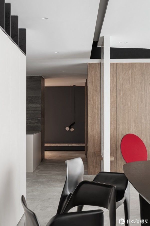 主卧|单身男青年的180㎡之家，全屋简约风，一个人独居，也住出高级感