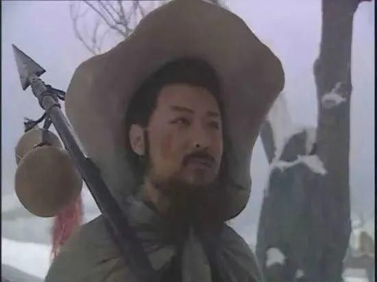  教头|八十万禁军教头官大吗，为什么林冲动不动挂在嘴上？