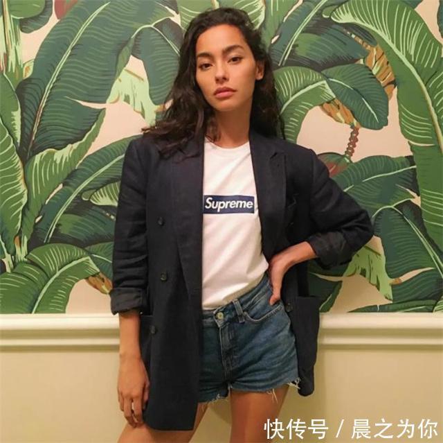 模特|中法混血模特,身材高挑出众,爱运动的她,线条紧致,马甲线迷人