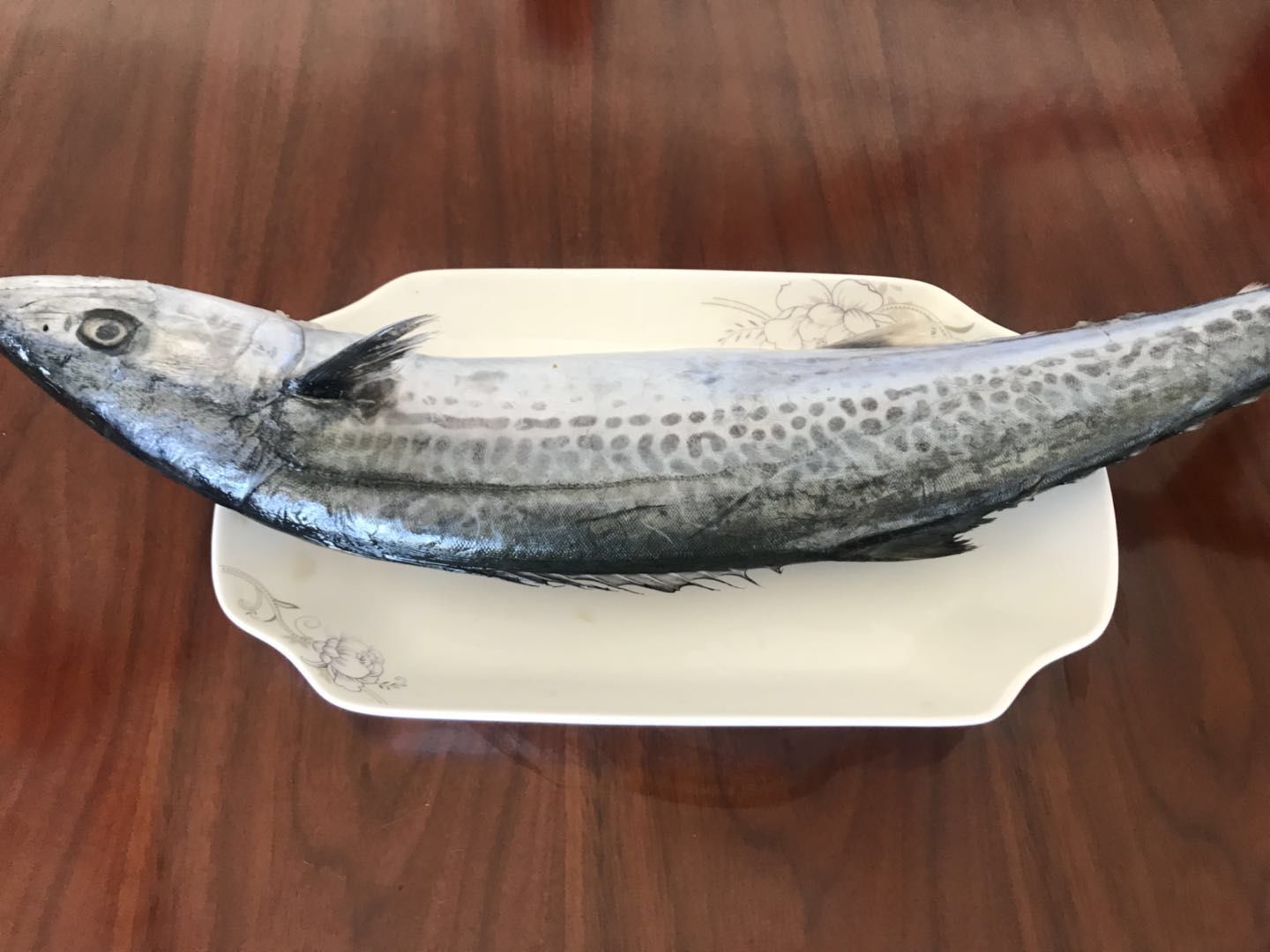 做鲅鱼丸子只要记住这三点,鱼丸嫩滑,汤味鲜爽,老人孩子抢着吃