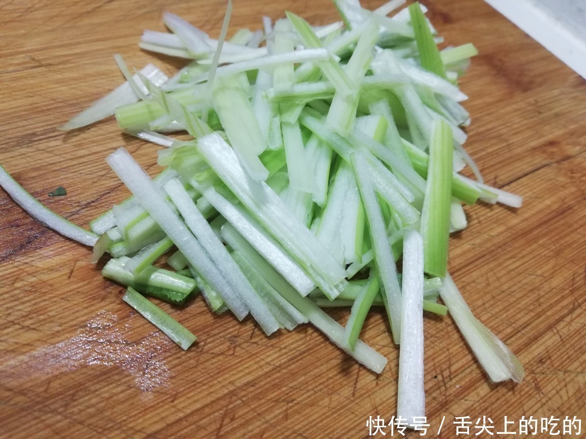 北方人最爱的下酒菜，只要端上桌，酒量小的也能喝半斤，好吃不贵