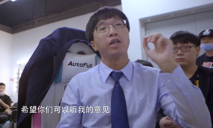 Uzi|RNG发布纪录片，凸显Uzi重要性，没有他队伍就成了“废物”