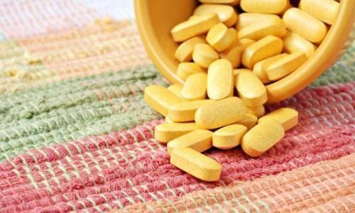 腹泻|不能盲目吃维生素,提醒:这4种维生素过量服用,或引起不适