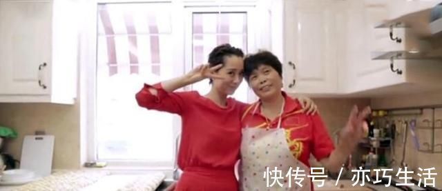 参观林丹一家人住的豪宅,妻子有个专用练舞房,足见林丹有多疼她