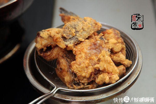 这鱼肉的吃法,爸爸做了30年,经典又好吃,全家没吃够过!