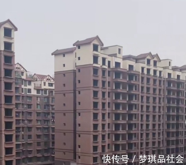 国鑫|南充:国鑫凤垭山三期据传2022年3月份交房
