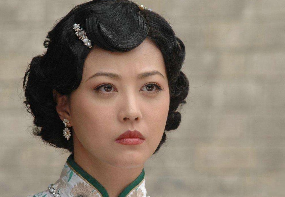 人到中年|“民国奇女”小凤仙,人到中年嫁给锅炉工,她后来的结局怎么样?