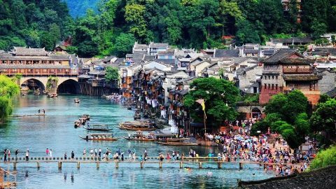 超级女声|娱乐至死的湖南卫视,终于要变天了?