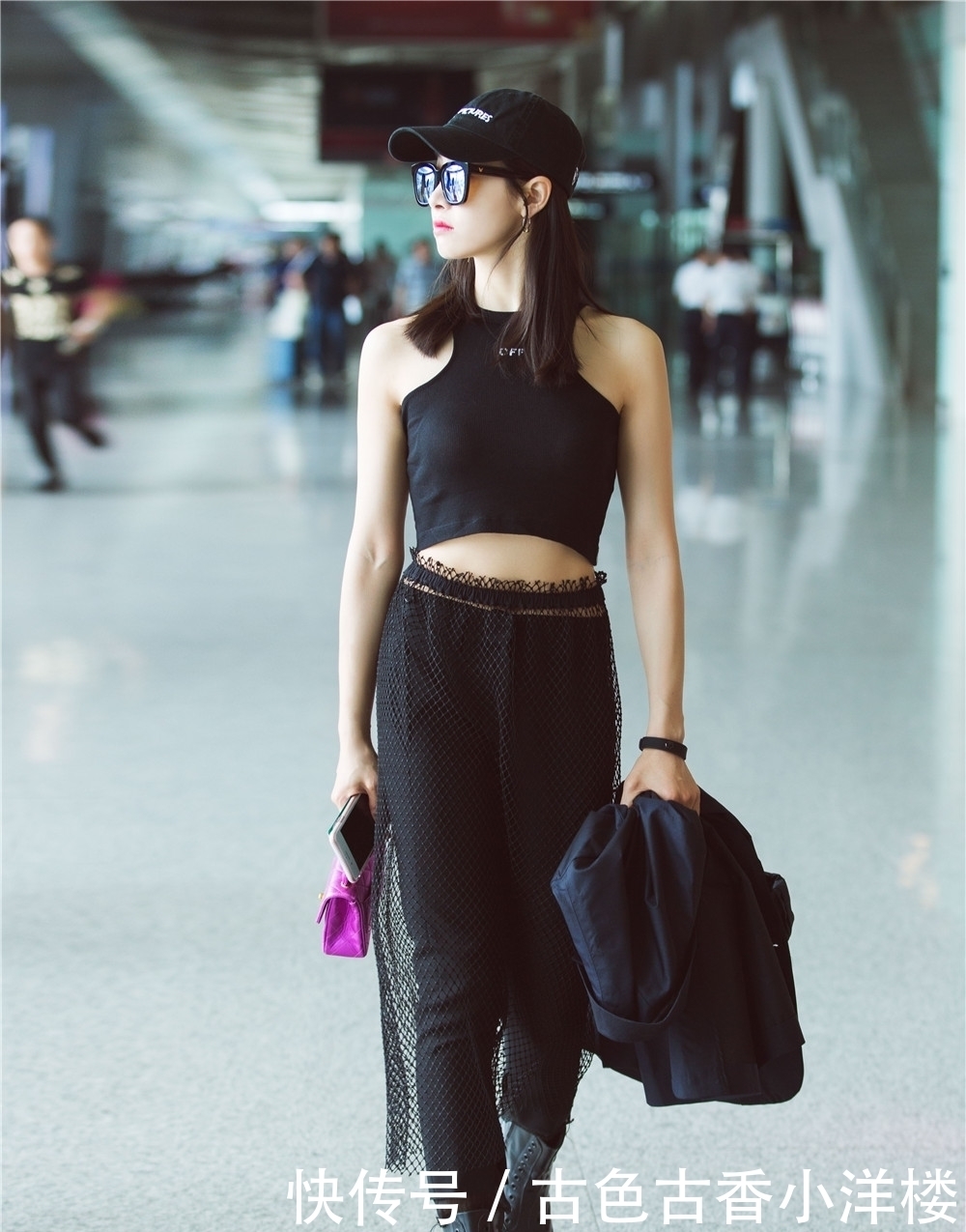 底裤|打底裤过时了!今年夏天流行的是“筷子裤”,显瘦遮肉不挑人