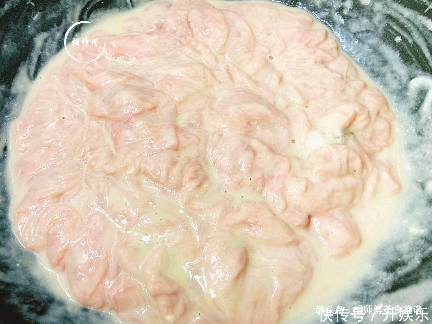 猪大肠别再用盐洗了!老屠夫教您一妙招,5分钟自动去除腥臭味