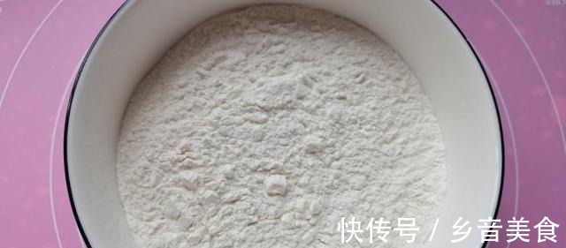 家常|秋天最适合吃的马拉糕，香甜Q弹，家常方法，好吃到停不下来！