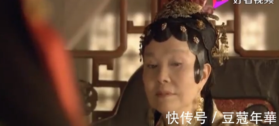 含丹$同样是“宝玉看呆宝钗”,老版宝黛钗太可爱,新版像大型宫斗现场