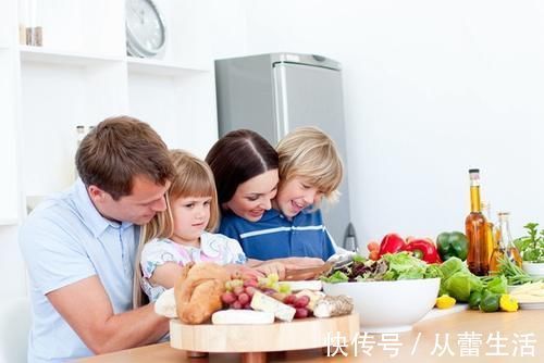 牙齿|孩子乳牙没掉，新牙就已长出？造成孩子乳牙脱落晚的原因不止一种