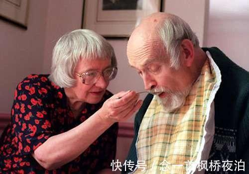 三阴经|每天踮脚走15分钟,坚持一段时间,这四个“问题”可能悄悄不见