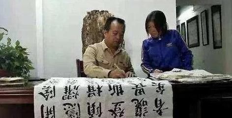 颜楷|农村大姐的书法精致华美,高古大气,专家:村书协水平而已!