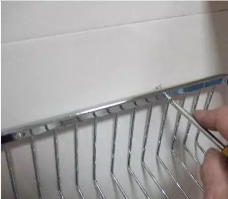 瓷砖|瓷砖钻眼打孔容易碎怎么破?老师傅来支招,再也不会浪费材料了