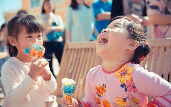 父母|从小被允许吃冷饮的孩子，与被父母限制的孩子，越长大差别越明显