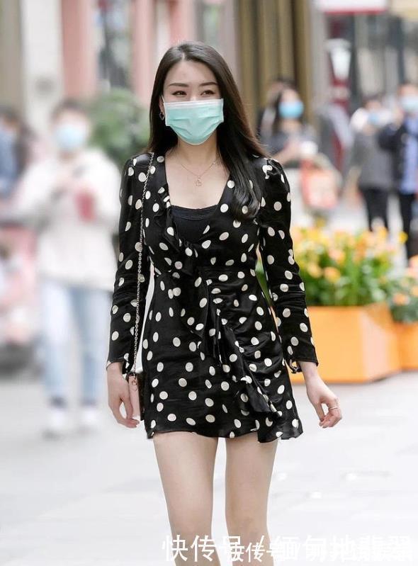 优雅 一眼就“沦陷”的波点裙,教你穿出百般风格花样,优雅显气质!