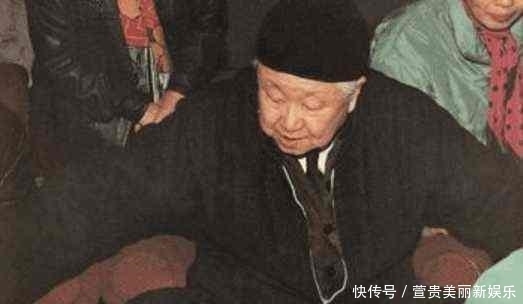 老人上交文物要800万元,文物局只给1万,老人随后就拍卖了1980万