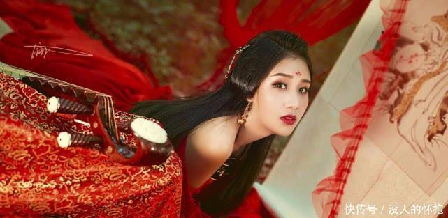 乾隆|真实的纪晓岚面相丑陋,家中侍女纷纷出走,皇帝下圣旨帮他纳妾!