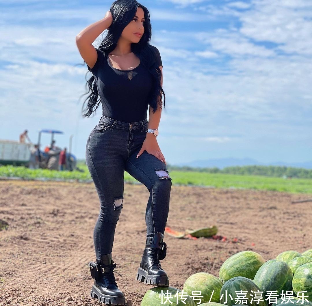 社交平台|她是西班牙模特,体型有着曲线之美,虽不显高挑,但依然很有魅力