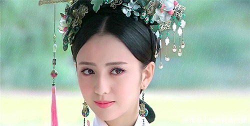 女人|他是康熙最爱的女人唯一的孩子，却两度被废，紫禁城里禁锢终生