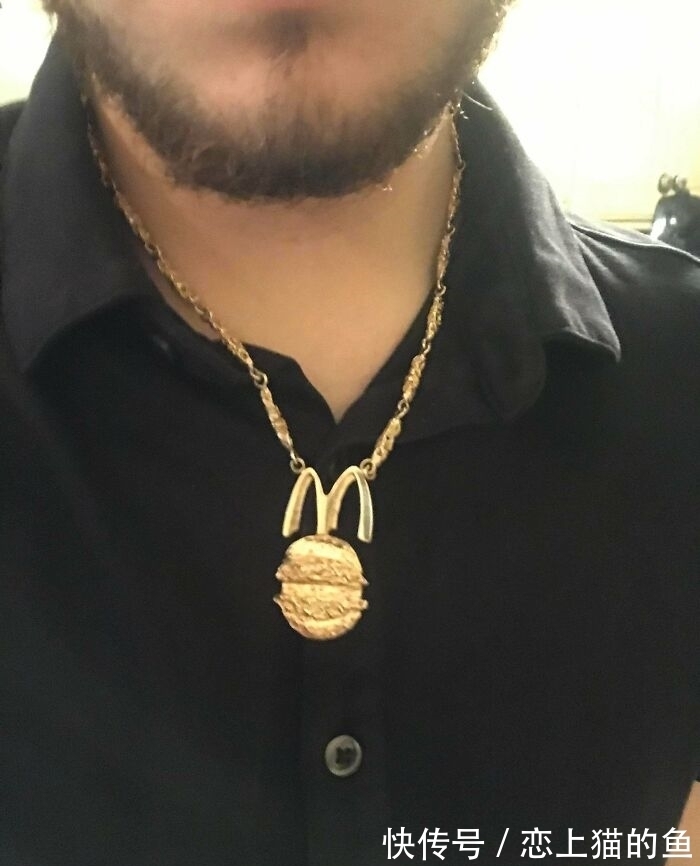 一双绣花鞋&35个国外的奇葩设计,用上万支烟做成地毯,网友:是艺术还是浪费