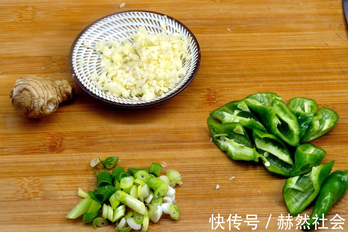 凉拌皮蛋|做凉拌皮蛋，3味料是关键，学会正确做法，皮蛋好吃入味还不腥