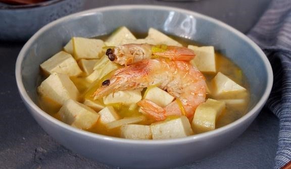 身高|父母都不高,孩子就长不了1米8多亏常吃“它”,个子15岁就1米8