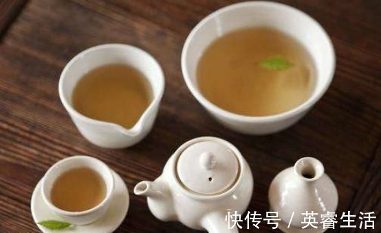 茶碱|喝茶水有一定的养生功效,但是这些情况下切记不要去喝茶水了!