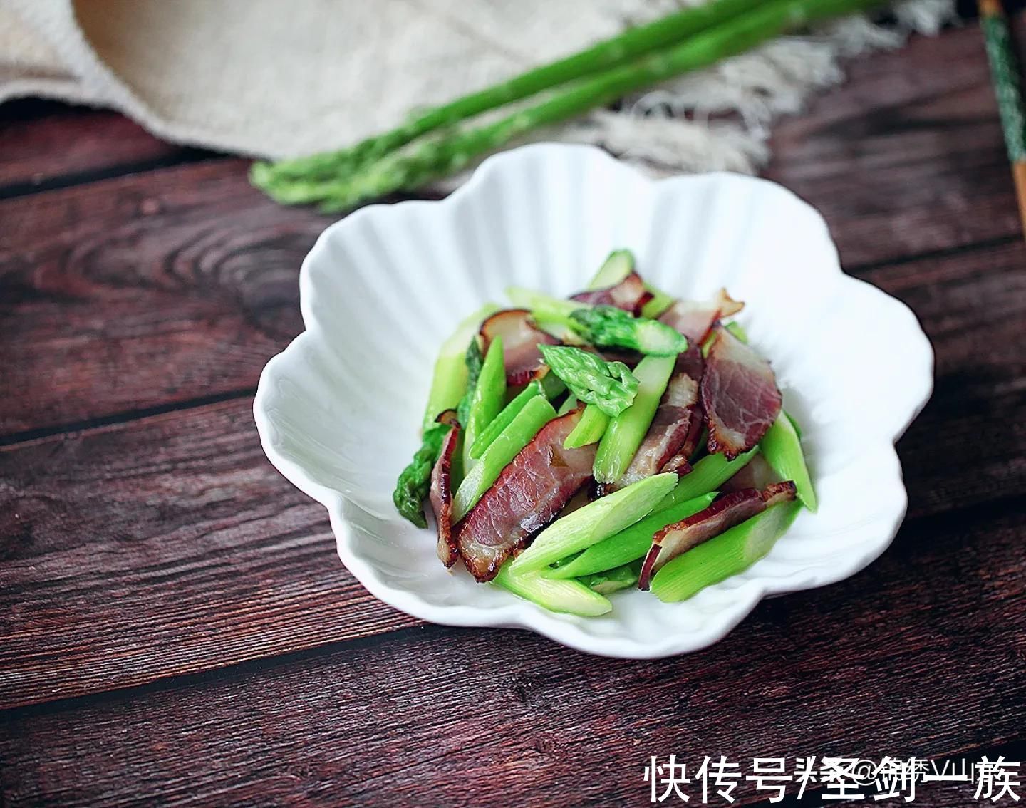 朋友聚会不要愁,良心推荐几道美味,吃下去很过瘾,记得收藏