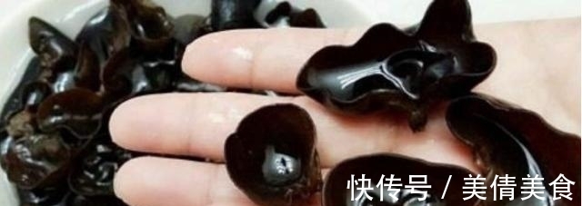 泡木耳|泡木耳10个人9个错,大厨教你一招,5分钟泡发,又脆又干净
