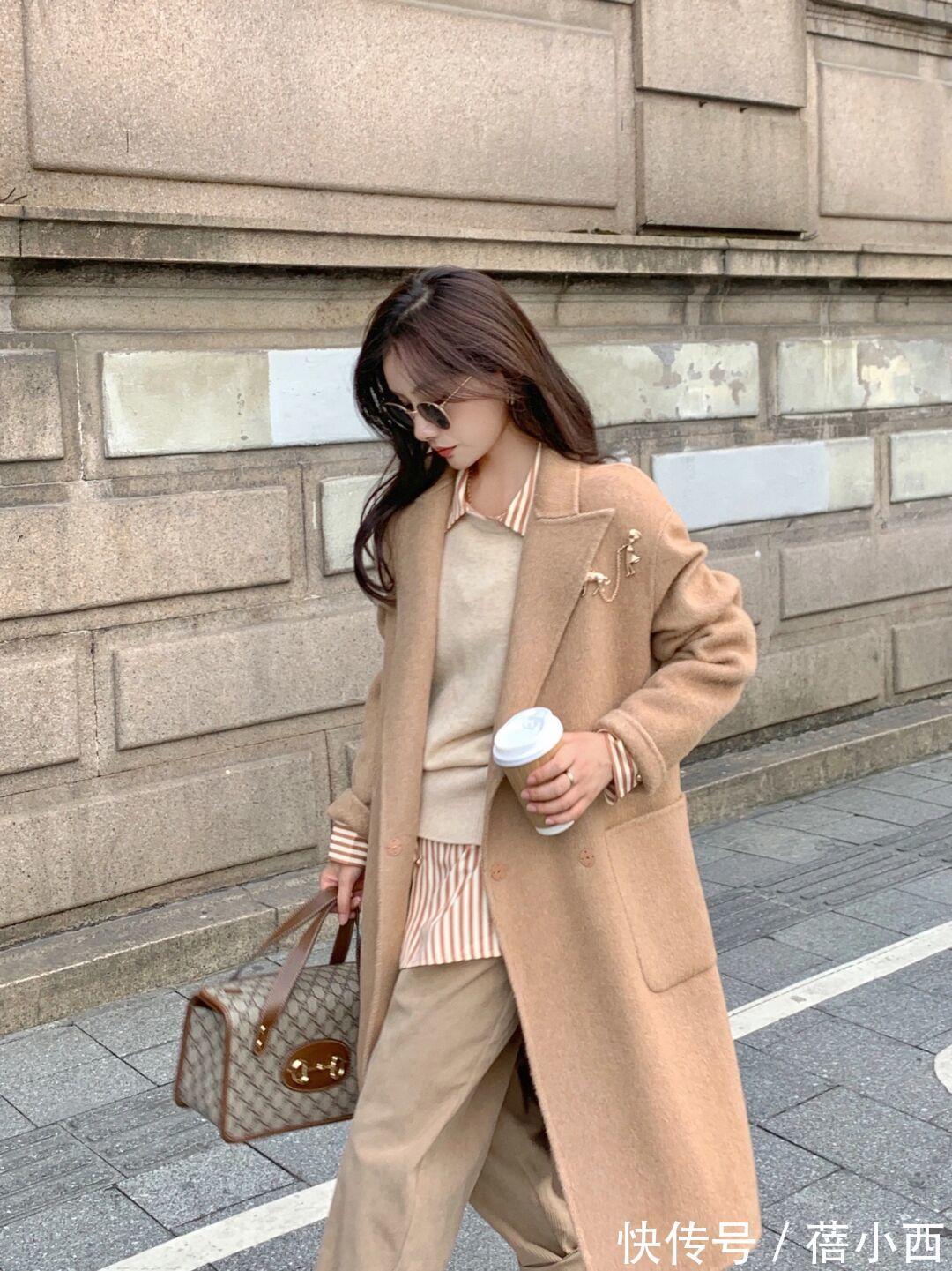 秋季|真正懂时尚的女人,秋季穿搭首选“大地色”衣服,知性优雅又高级