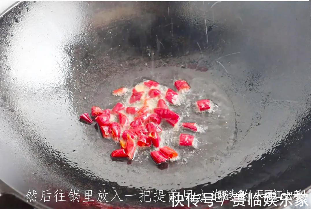 洋葱丝|怪不得饭店的凉拌洋葱那么好吃原来技巧全在这，学不会可惜了