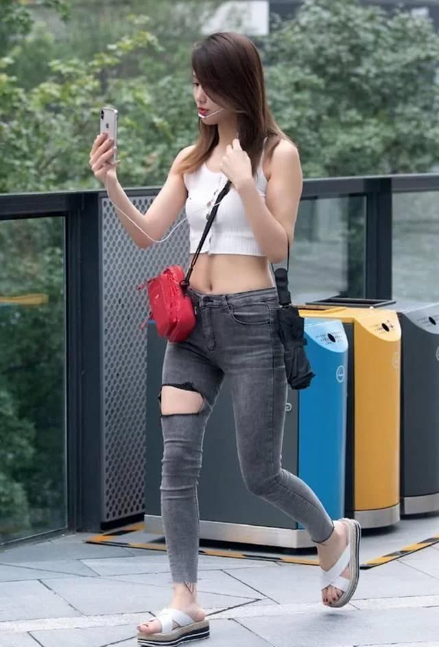 健美裤 夏季的清凉装,精致美丽又显轻盈的美,轻松提升穿搭感