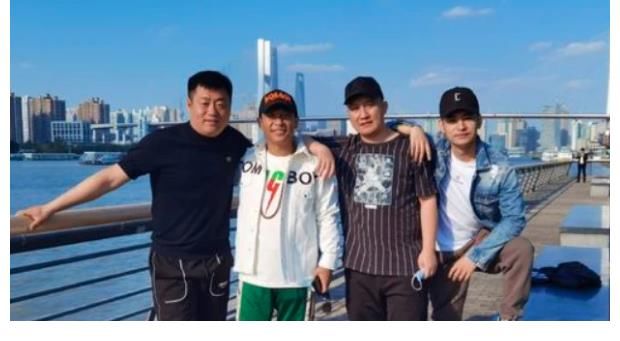 观众|明星在节目当中以互怼来吸引观众，伤人而不自知，也太不靠谱了