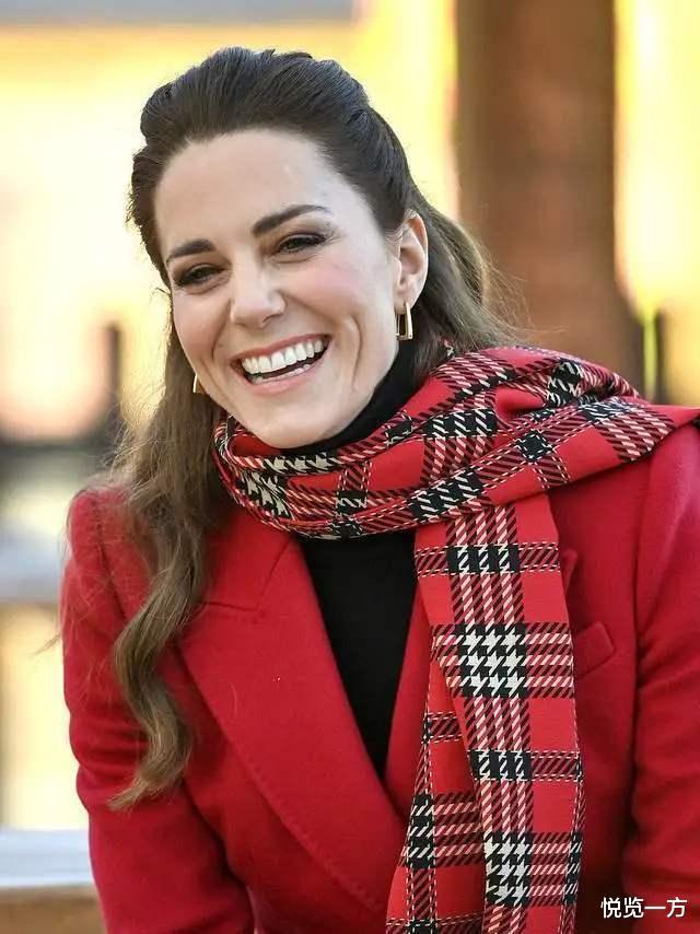 王妃|冬天围巾如何搭配?看凯特王妃围巾搭出温暖气场